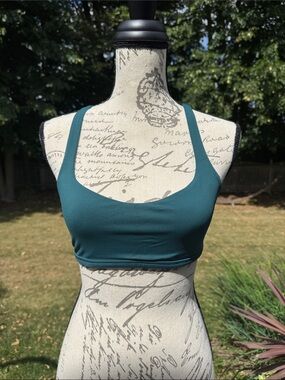 lululemon athletica Teal Green Scoop Neck Sports Bra